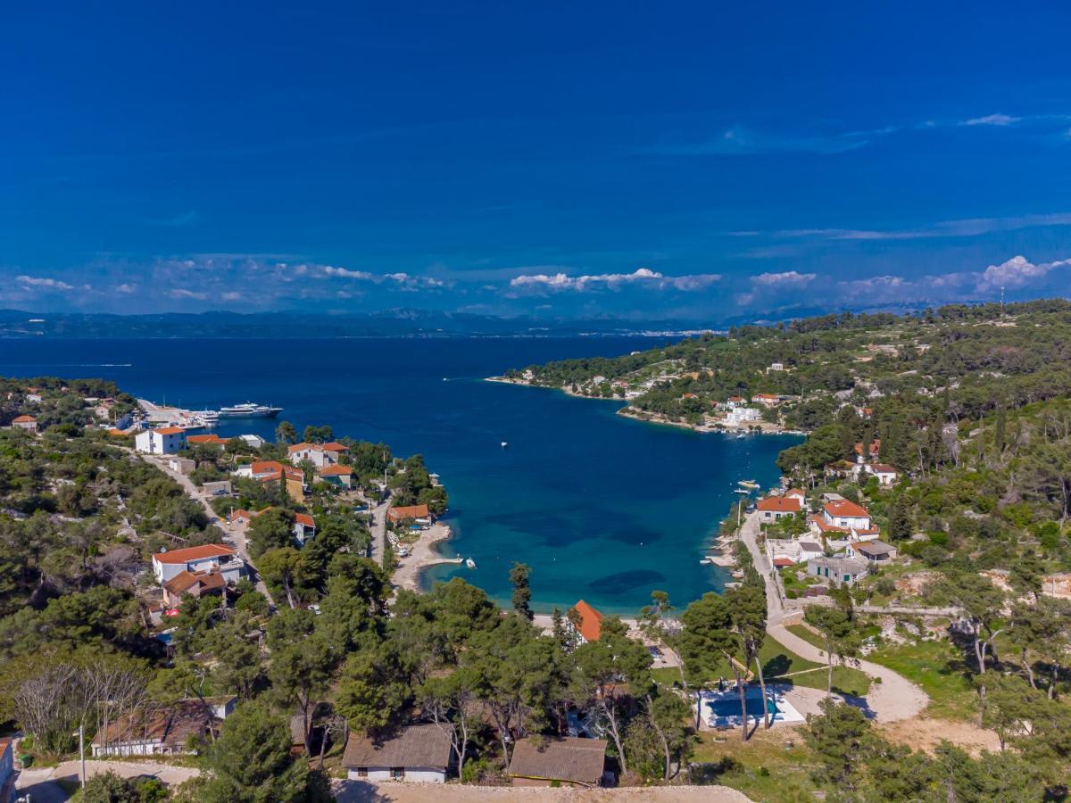 Uniquely Designed Villa Ivana With Outdoor Jacuzzi Nearby The Pebble Banje Beach At The Island Of Solta Rogač エクステリア 写真